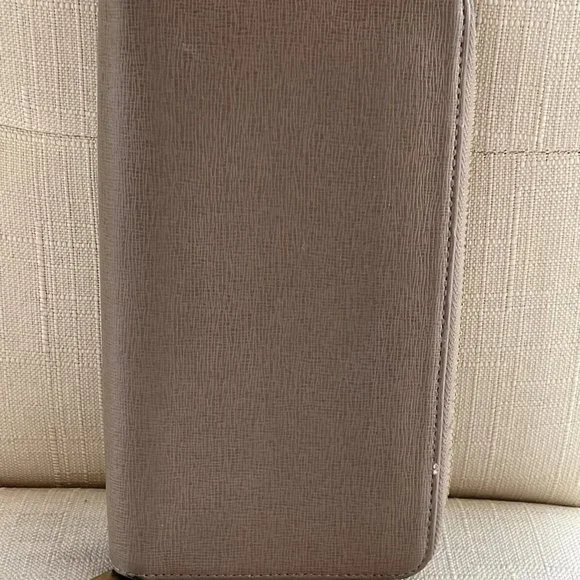 Furla Women Wristlet Genuine Leather Beige Wallet Card Holder Purse - Picture 4 of 12